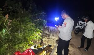 ditemukan mayat di pinggir jalan