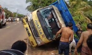Truk terbalik di Cempaga 2 tewas